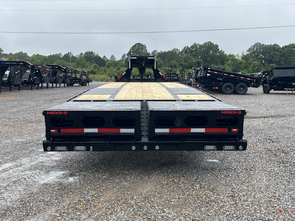 New 2027 MAXXD Gooseneck AIR RIDE Flatbed Trailer | 102" x 40' 40K GVWR