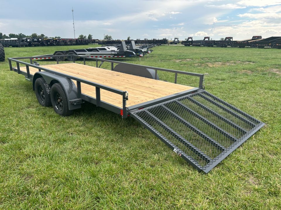 New 2026 Lamar 83x18 Tandem 7K Utility w/ 4' Ramp Gate