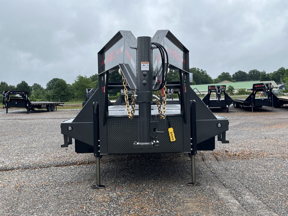 New 2027 MAXXD Gooseneck Trailer | 102" x 26' 25.9K GVWR