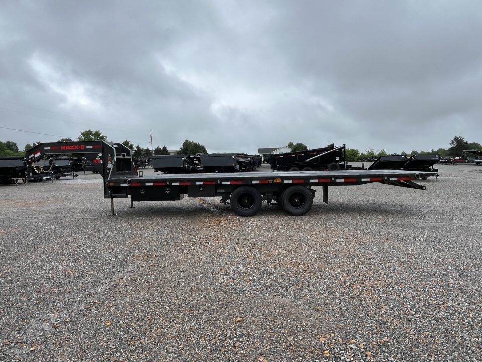 New 2027 MAXXD Gooseneck Trailer | 102" x 26' 25.9K GVWR