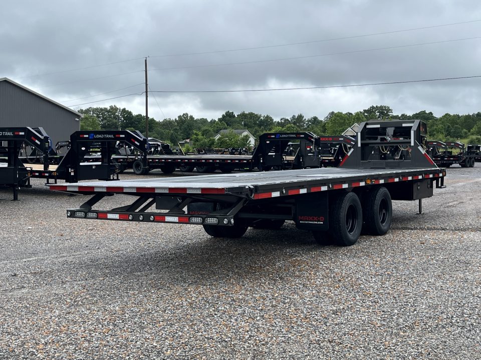 New 2027 MAXXD Gooseneck Trailer | 102" x 26' 25.9K GVWR