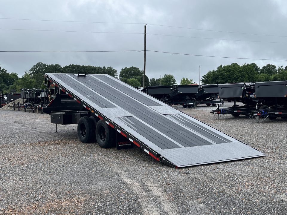New 2027 MAXXD Gooseneck Trailer | 102" x 26' 25.9K GVWR