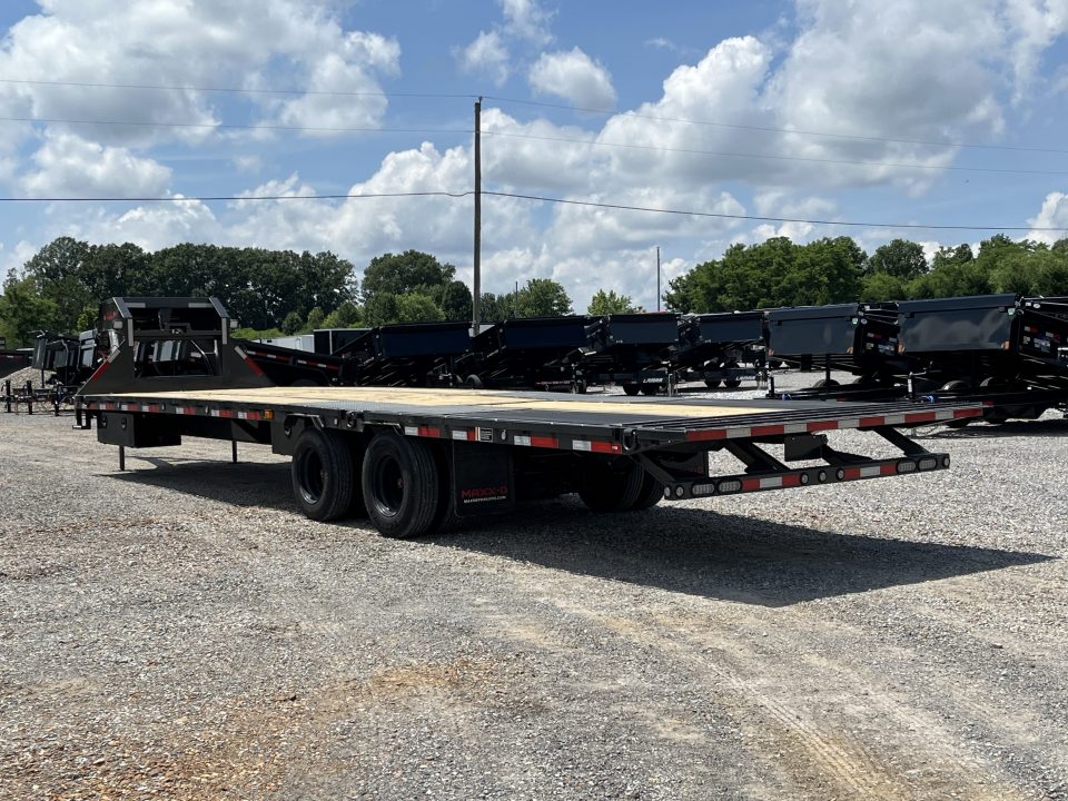 New 2027 MAXXD Hydraulic Dovetail Gooseneck Trailer | 34' x 102' 30K GVWR