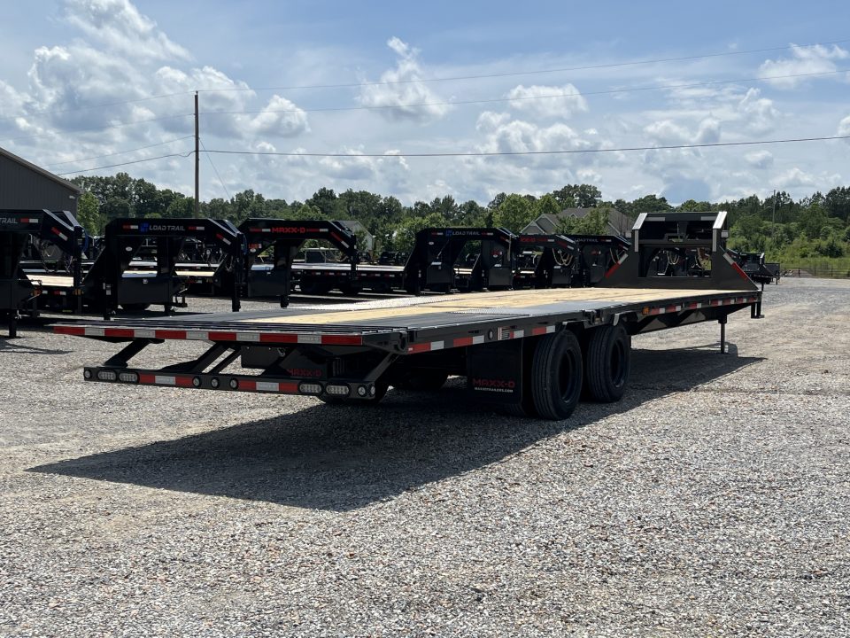 New 2027 MAXXD Hydraulic Dovetail Gooseneck Trailer | 34' x 102' 30K GVWR