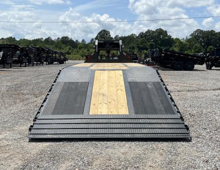 New 2027 MAXXD Hydraulic Dovetail Gooseneck Trailer | 34' x 102' 30K GVWR