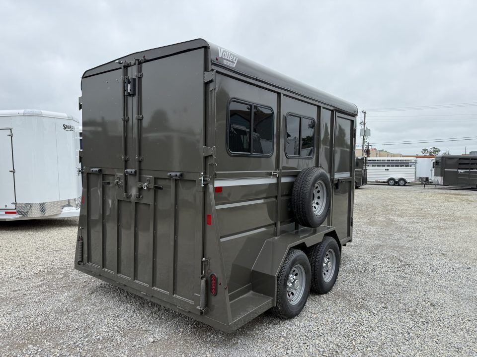 New 2027 Valley Trailers 2 Horse Slant w/ Ramp