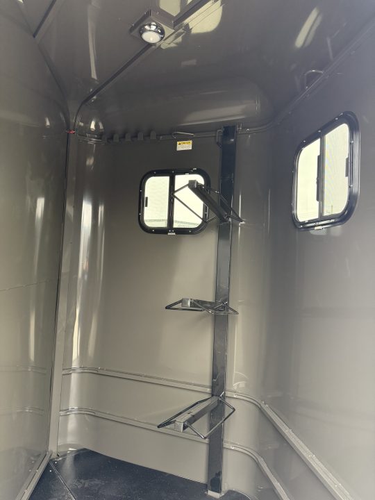 New 2027 Valley Trailers 2 Horse Slant w/ Ramp