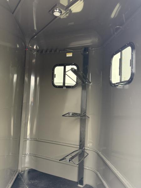 New 2027 Valley Trailers 2 Horse Slant w/ Ramp