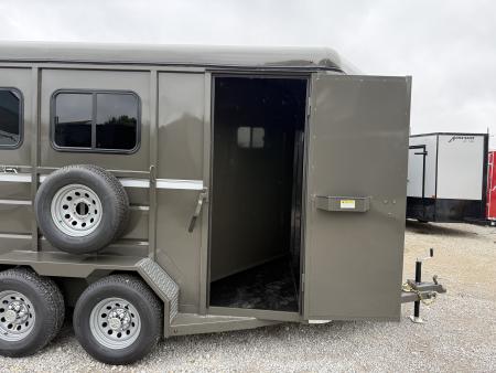 New 2027 Valley Trailers 2 Horse Slant w/ Ramp