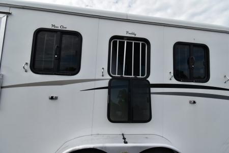 Used 2019 Bison Trailers Trailhand 7411 Horse Trailer