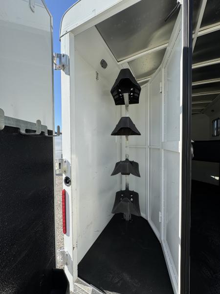 Used 2019 Bison Trailers Trailhand 7411 Horse Trailer