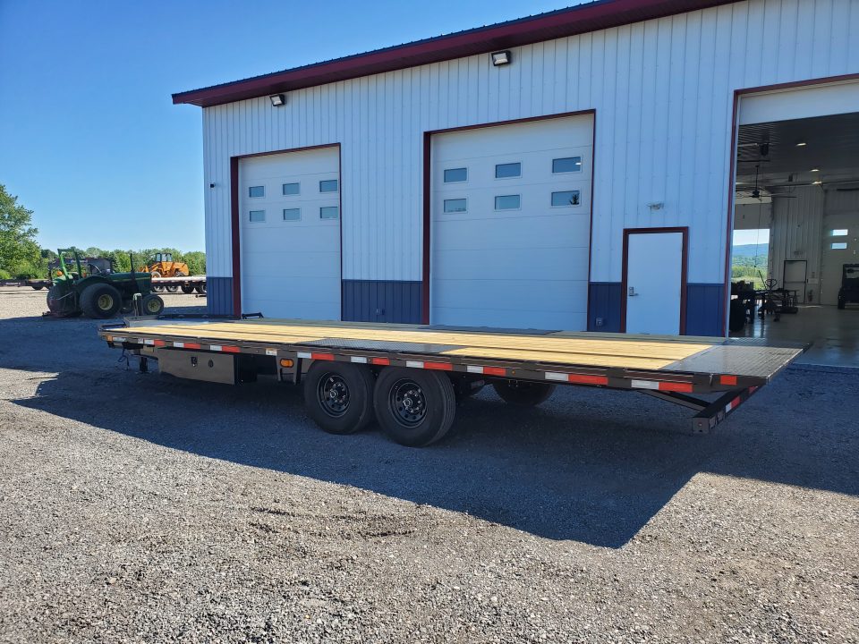 New 2026 Diamond C Trailers DET207 Deckover Tilt Trailer / 15,500 GVWR / 102"x24'