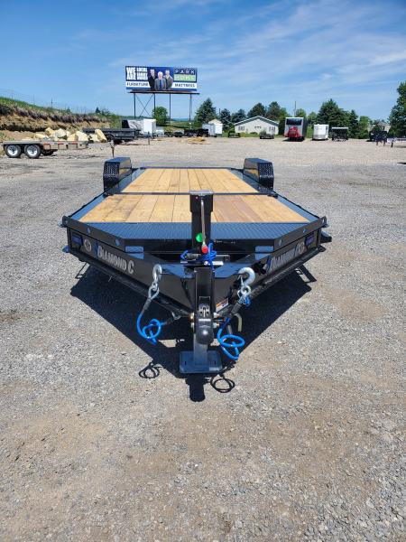 New 2026 Diamond C Trailers HDT207 Equipment Split Tilt Trailer / 15,500 GVWR / 82"x22'