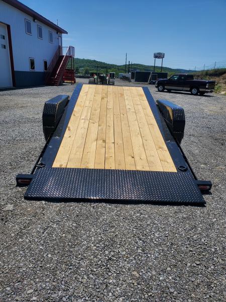 New 2026 Diamond C Trailers HDT207 Equipment Split Tilt Trailer / 15,500 GVWR / 82"x22'