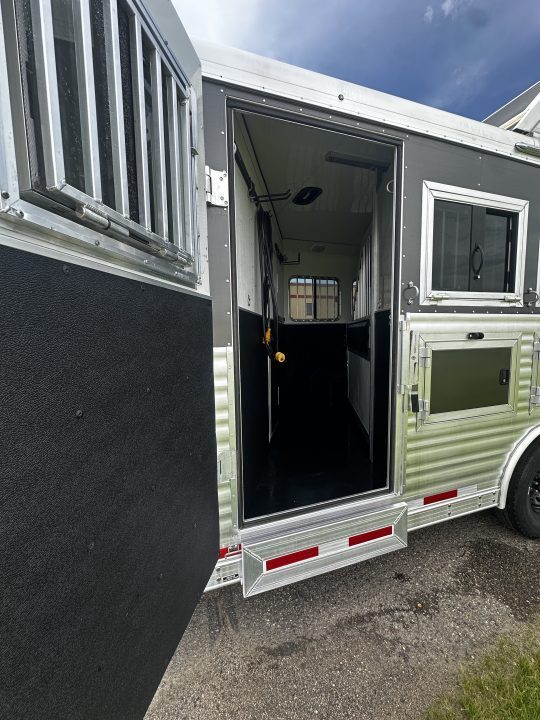 Used 2017 Sierra Trailers 4H 12'6" LQ Horse Trailer