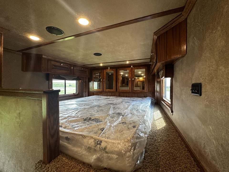 Used 2017 Sierra Trailers 4H 12'6" LQ Horse Trailer