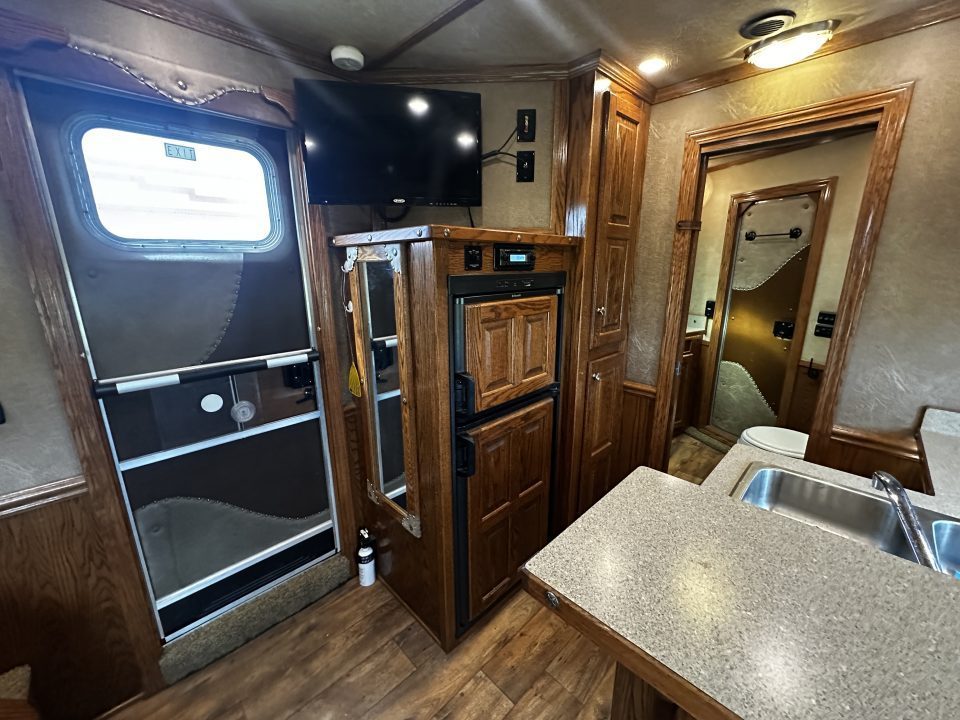 Used 2017 Sierra Trailers 4H 12'6" LQ Horse Trailer