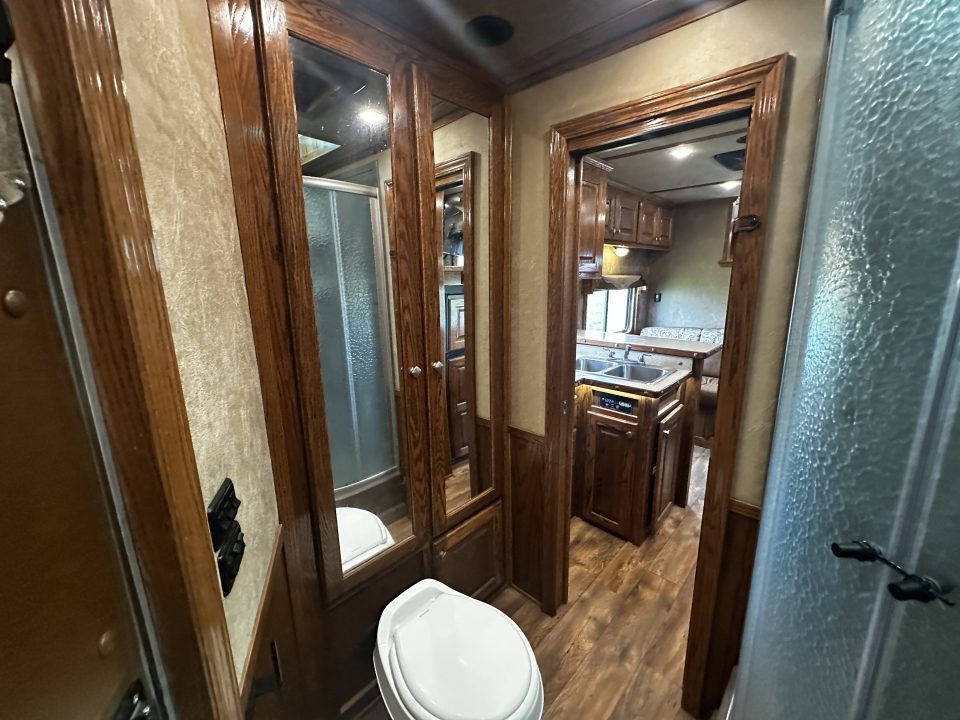 Used 2017 Sierra Trailers 4H 12'6" LQ Horse Trailer