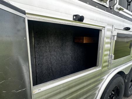 Used 2017 Sierra Trailers 4H 12'6" LQ Horse Trailer