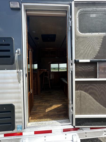 Used 2017 Sierra Trailers 4H 12'6" LQ Horse Trailer