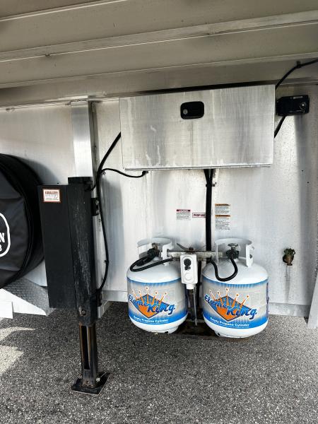 Used 2017 Sierra Trailers 4H 12'6" LQ Horse Trailer