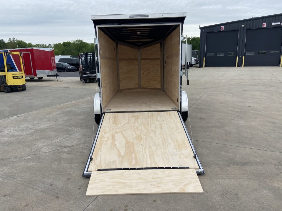 New United 12' UJ V-Nose Enclosed Cargo Trailer