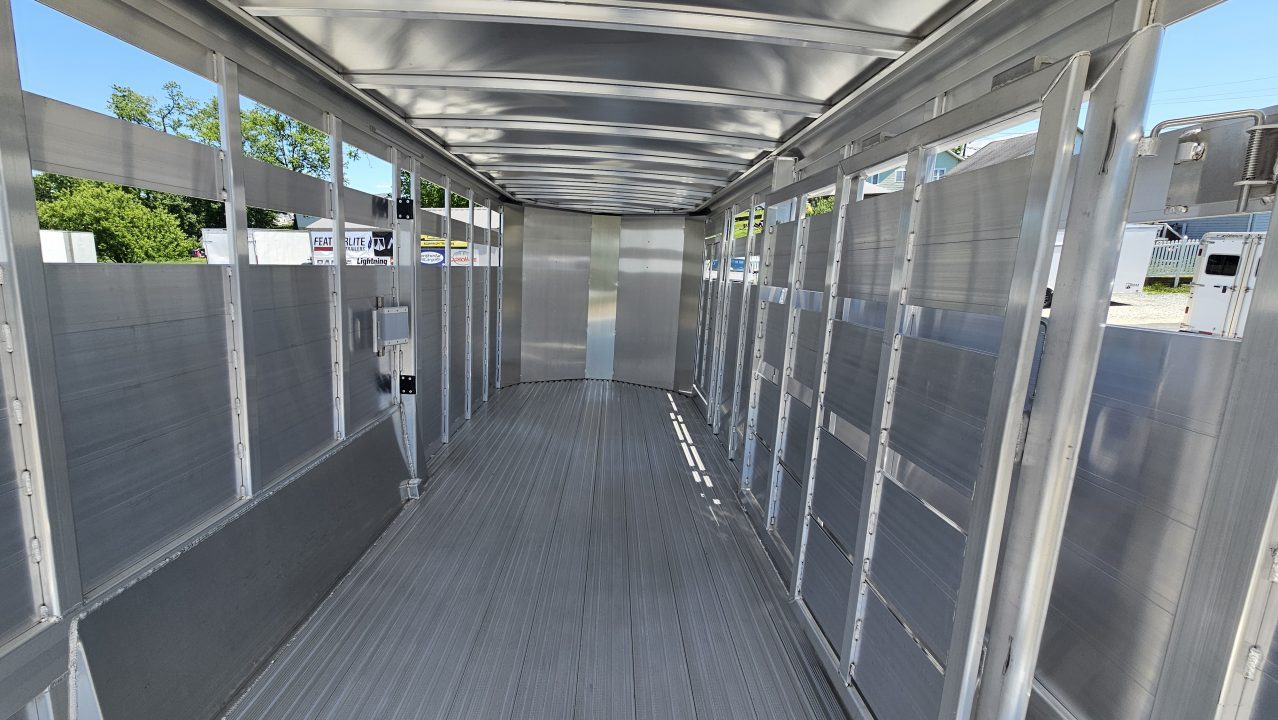 New 2026 Featherlite Trailers 8107 7X20TA Stock / Stock Combo Trailer