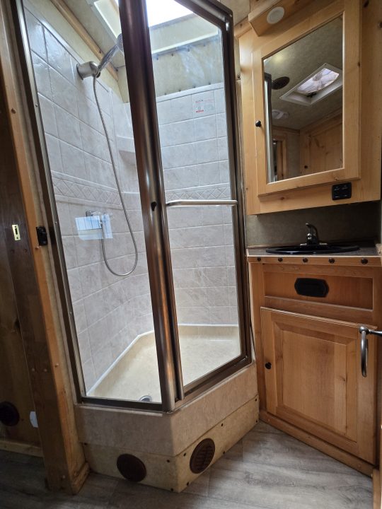 Used 2008 Logan Coach Aluminum XTR 3 Horse Trailer