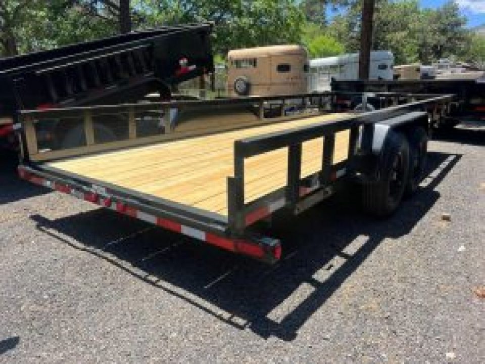 New 2026 Top Hat Trailers 83X16 HH 14K Equipment Trailer with ramps