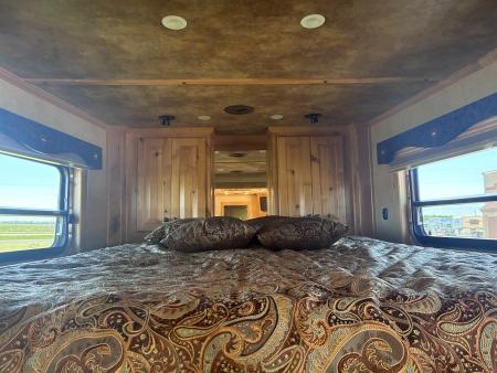 Used 2015 Cimarron Trailers 3H 13'LQ Horse Trailer