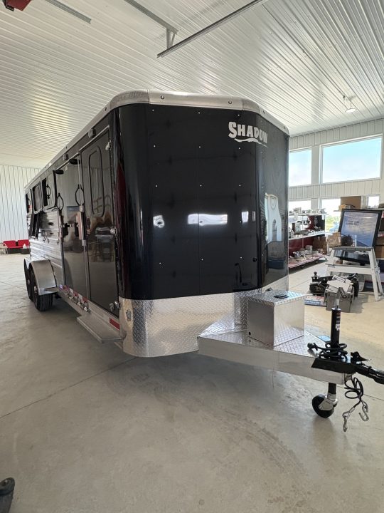 New 2027 Shadow Supreme 8 Pen Trailer