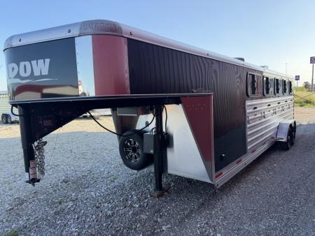 New 2027 Shadow 10 Pen GN Stock / Stock Combo Trailer