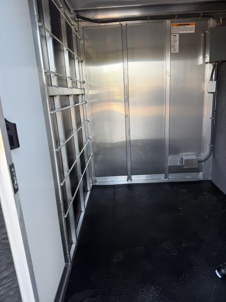 New 2027 Shadow 10 Pen GN Stock / Stock Combo Trailer
