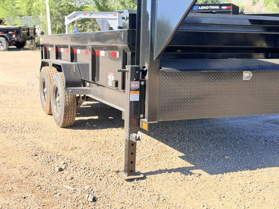 New 2026 Load Trail 7-14 Gooseneck Dump W/ 14 PLY Tire Upgrade 7K Axles