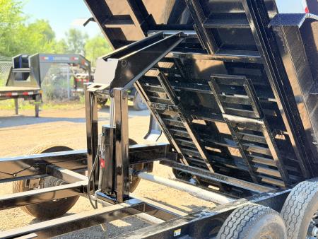 New 2026 Load Trail 7-14 Gooseneck Dump W/ 14 PLY Tire Upgrade 7K Axles