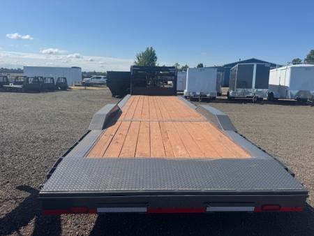 Used 2022 LAMAR TRAILERS H8 102x28 14K Flatbed Trailer GOOSENECK. USED