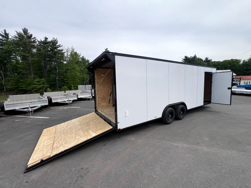 New DEMO* 2026 Panther Cargo 8.5X24+2ft V-Nose / .080 Polycore / 7' interior / Blackout/ Spoiler -9990 GVW