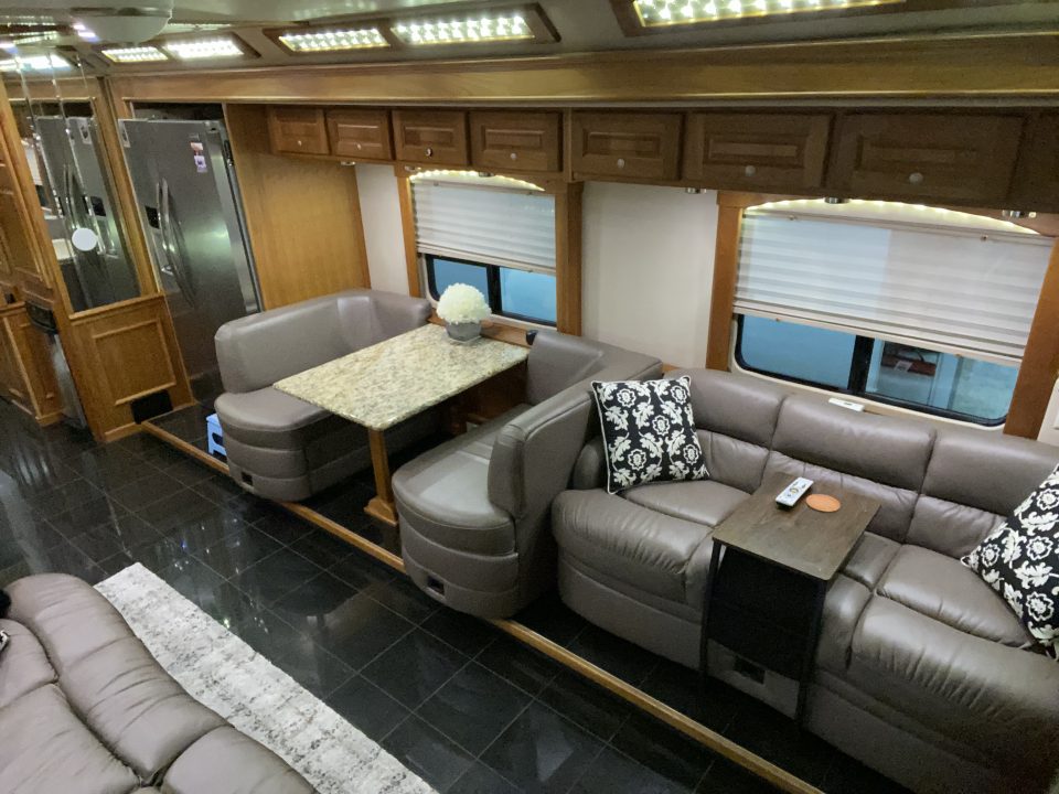 Used 2010 Cascadia 50' Motorhome