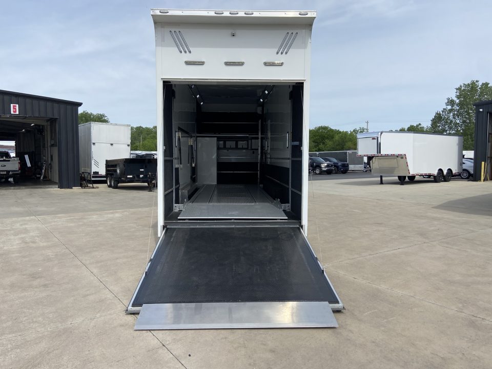 Used United Trailers UAT-8.532 Stacker