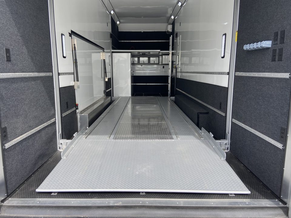 Used United Trailers UAT-8.532 Stacker