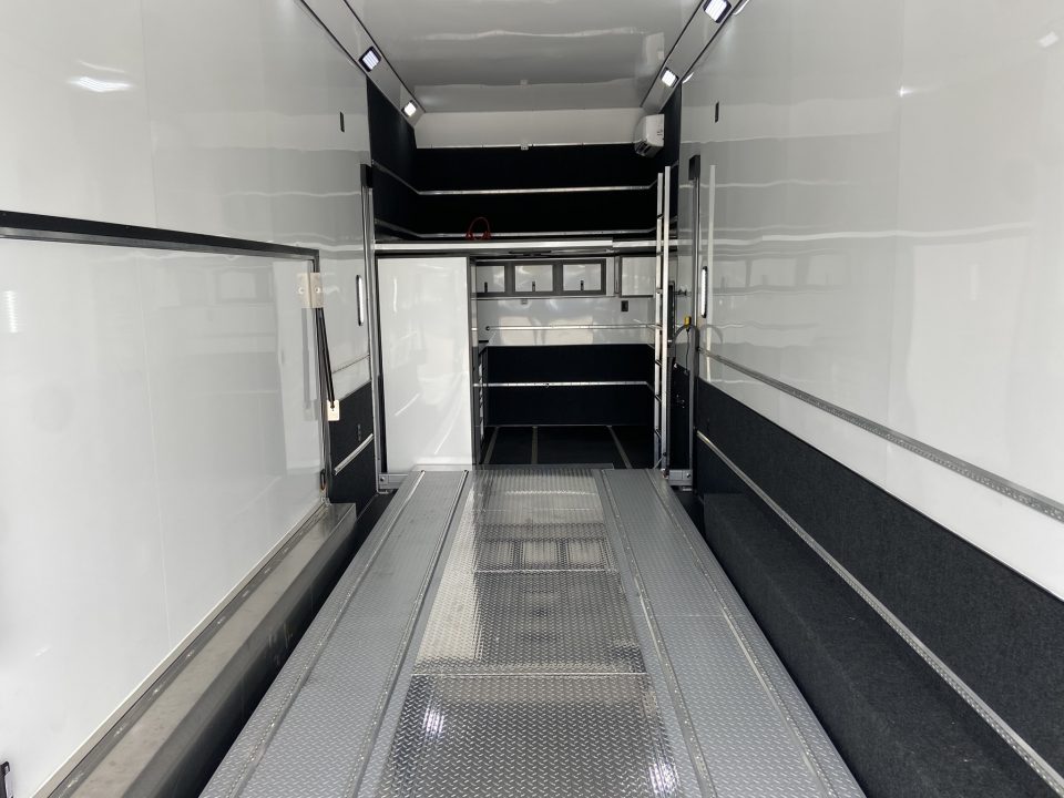 Used United Trailers UAT-8.532 Stacker