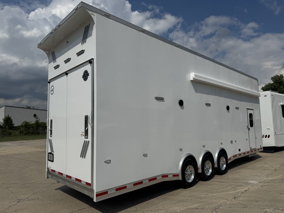 Used United Trailers UAT-8.532 Stacker