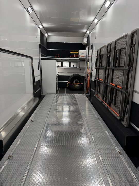 Used United Trailers UAT-8.532 Stacker