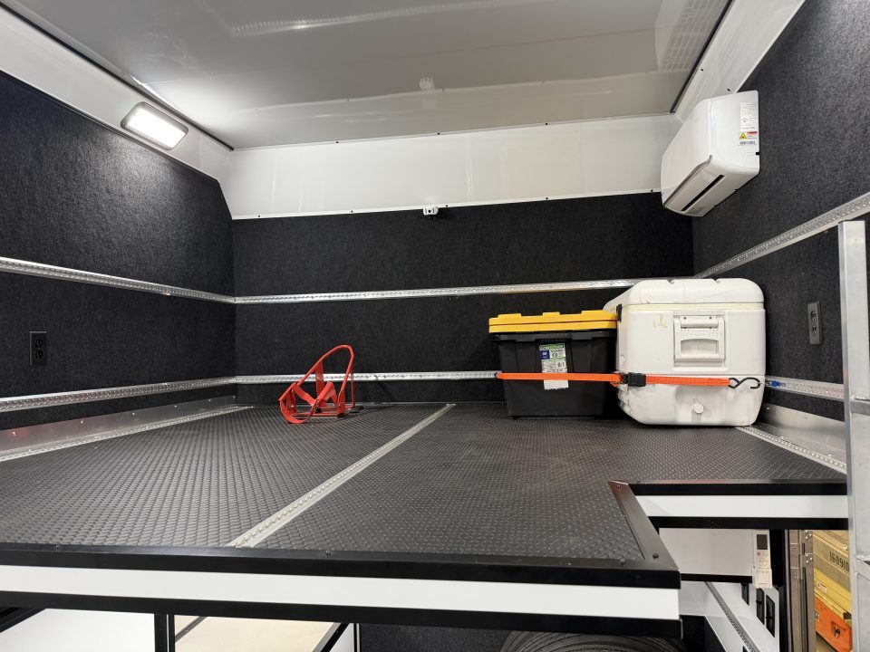 Used United Trailers UAT-8.532 Stacker