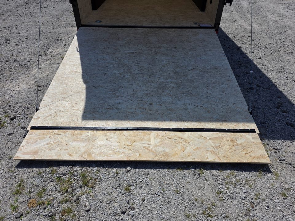 New 2026 Formula Trailers 7.5X16 UTV SXS SCREWLESS 080 BLACKOUT TRIM GOLF CART Cargo / Enclosed Trailer