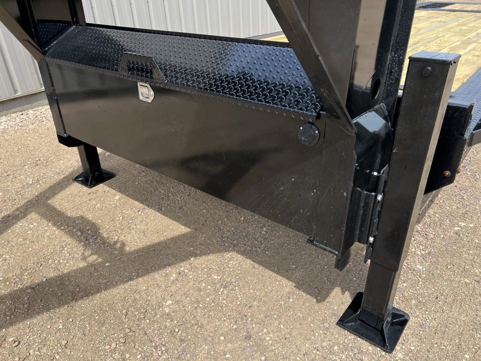 New 2026 Midsota 28' Hydraulic Tail Gooseneck Equipment Trailer