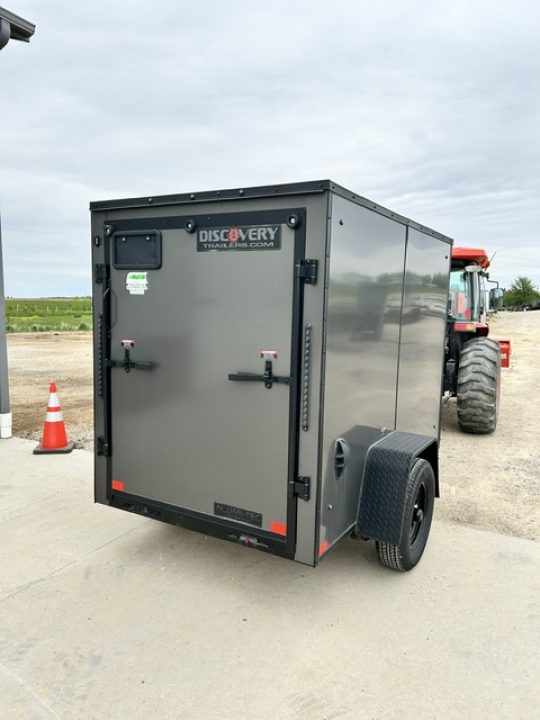 New 2026 Discovery Trailers 5X8 V NOSE RAMP DOOR Cargo / Enclosed Trailer