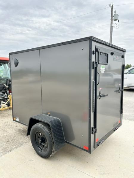 New 2026 Discovery Trailers 5X8 V NOSE RAMP DOOR Cargo / Enclosed Trailer
