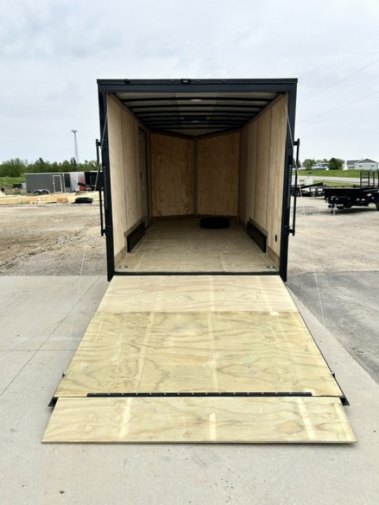New 2027 Discovery Trailers 7.5x16 Blackout Package .080 exterior skins 90" INTERIOR HEIGHT Cargo / Enclosed Trailer