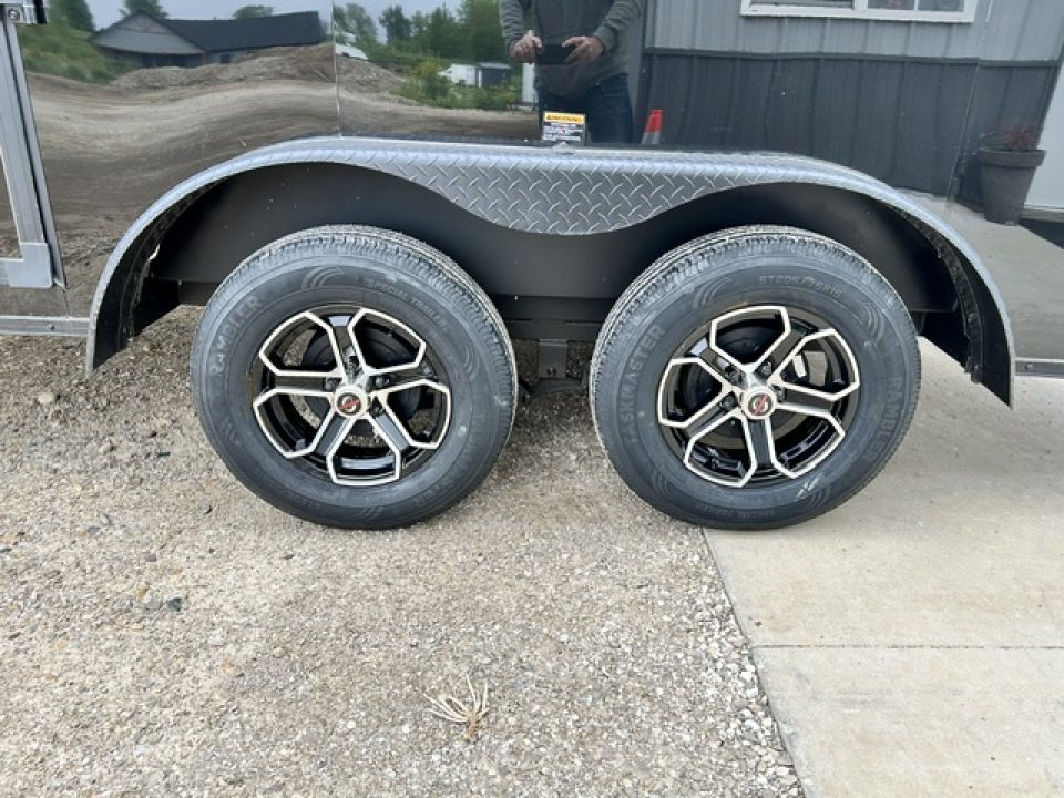 New 2027 Discovery Trailers 7.5x16 Blackout Package .080 exterior skins 90" INTERIOR HEIGHT Cargo / Enclosed Trailer